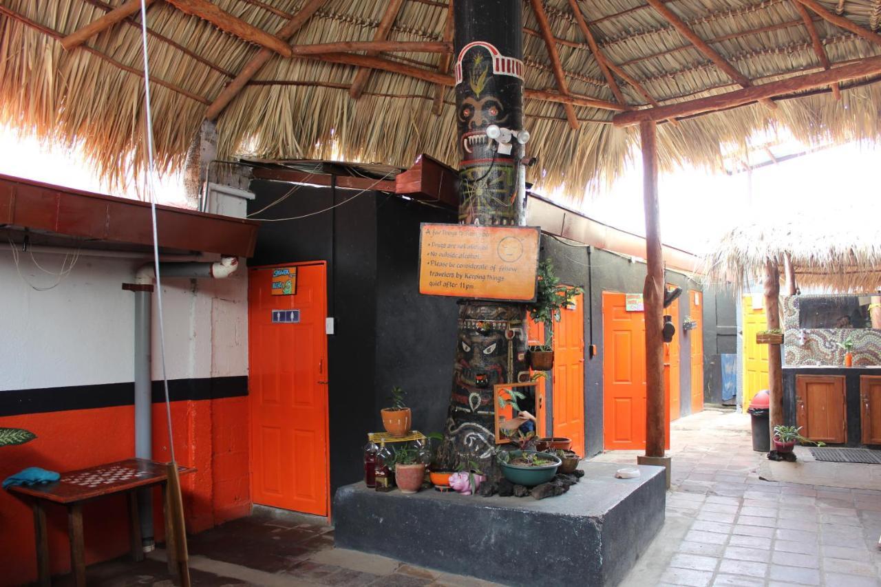Bigfoot Hostel León Exterior foto